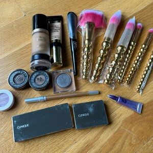 High end makeup bundle